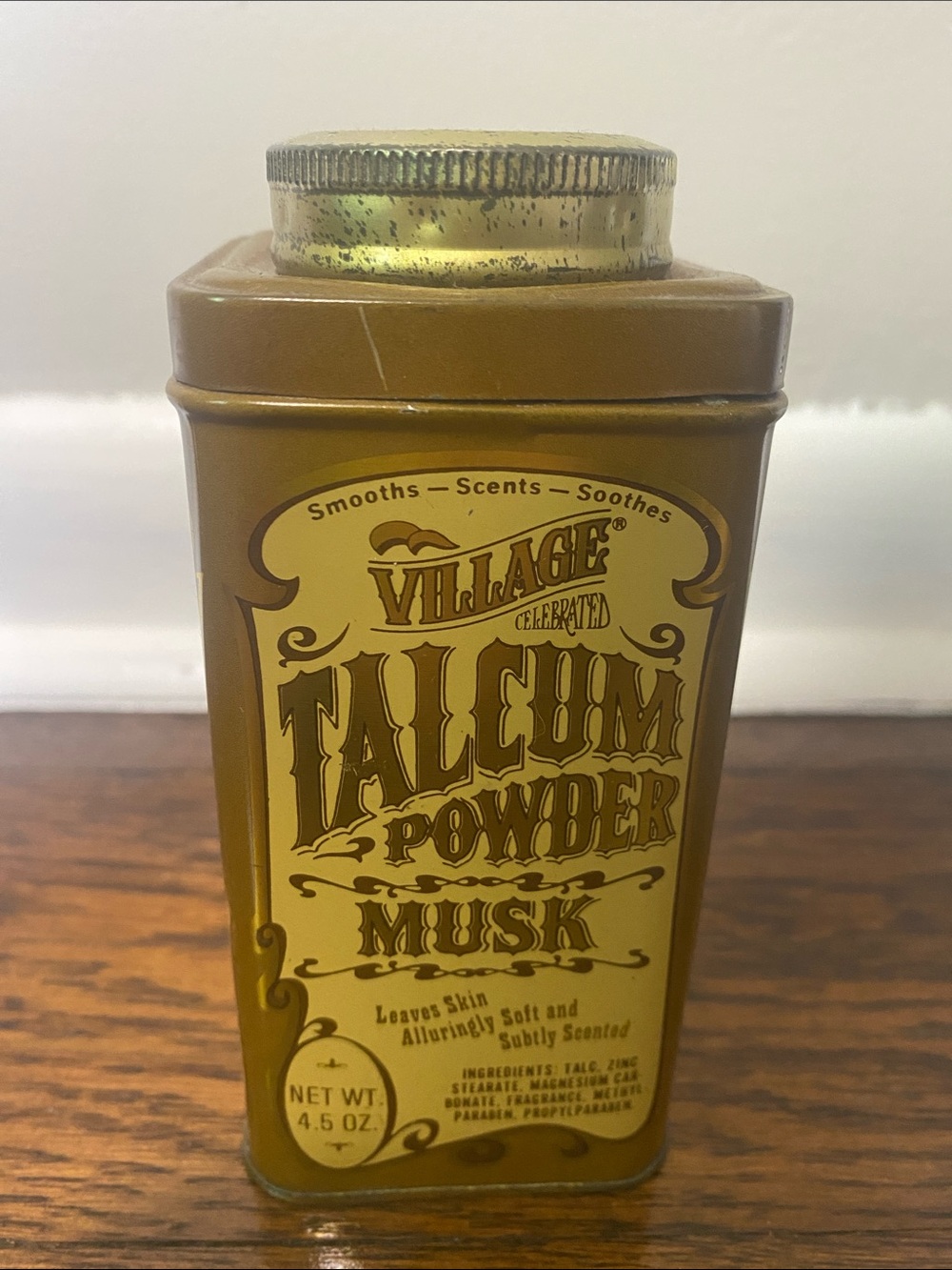 Village Talcum Powder Musk Tin - Gold